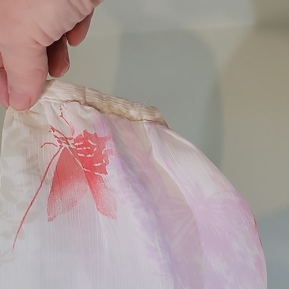 EXPRESS sheer butterfly 🦋 top with lace. Size is Medium. - Picture 5 of 9